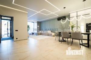 Дом 185м², 2-этажный, участок 6 сот.  