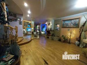 Дом 250м&sup2;, 2-этажный, участок 14 сот.  