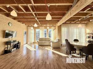 Дом 257м², 2-этажный, участок 15 сот.  