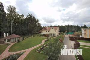 Коттедж 650м², 3-этажный, участок 19 сот.  