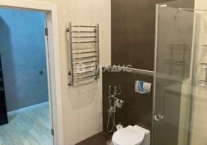 Дом 400м², 2-этажный, участок 10 сот.  
