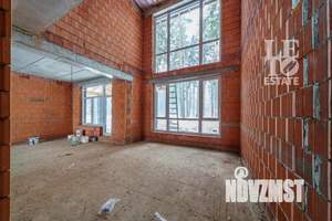 Дом 250м², 2-этажный, участок 10 сот.  