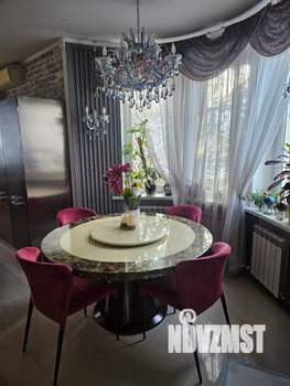 Дом 290м², 3-этажный, участок 290 сот.  