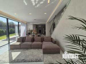 Дом 312м&sup2;, 2-этажный, участок 12 сот.  