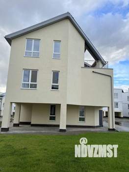 Таунхаус 207м&sup2;, 3-этажный, участок 1 сот.  