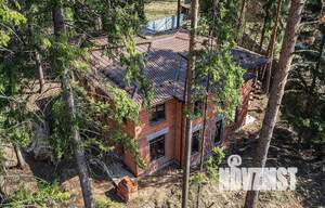 Дом 240м², 2-этажный, участок 15 сот.  