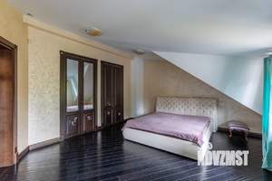 Дом 500м², 2-этажный, участок 24 сот.  