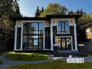 Дом 205м&sup2;, 2-этажный, участок 9 сот.  