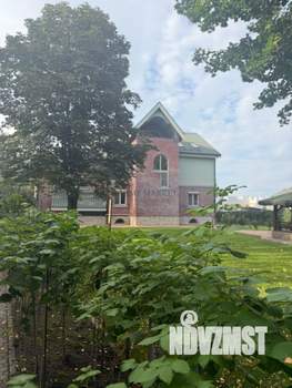 Коттедж 497м², 3-этажный, участок 15 сот.  