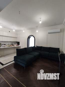 Таунхаус 330м², 2-этажный, участок 5 сот.  