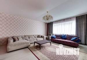 Дом 310м², 3-этажный, участок 6 сот.  