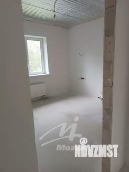 Дом 160м&sup2;, 2-этажный, участок 4 сот.  