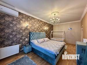 Таунхаус 281м², 3-этажный, участок 3 сот.  