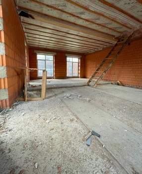 Дом 150м², 3-этажный, участок 4 сот.  