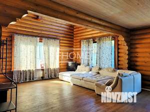 Коттедж 280м², 2-этажный, участок 10 сот.  