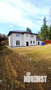 Дом 395м², 3-этажный, участок 15 сот.  