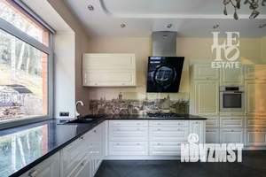 Дом 440м², 2-этажный, участок 14 сот.  