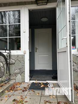 Дом 252м², 3-этажный, участок 15 сот.  