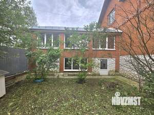 Коттедж 350м², 3-этажный, участок 12 сот.  