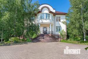 Дом 600м², 3-этажный, участок 24 сот.  