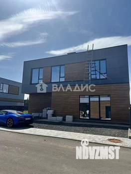 Дом 320м², 2-этажный, участок 18 сот.  