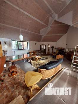 Коттедж 600м², 3-этажный, участок 30 сот.  