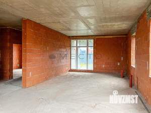 Дом 220м&sup2;, 2-этажный, участок 6 сот.  