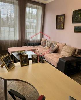 Дом 742м&sup2;, 3-этажный, участок 13 сот.  