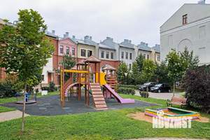 Таунхаус 270м², 4-этажный, участок 1 сот.  