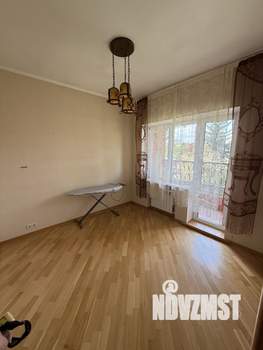 Дом 183м², 2-этажный, участок 19 сот.  
