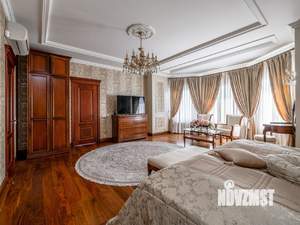 Дом 410м², 2-этажный, участок 35 сот.  