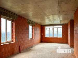 Дом 220м&sup2;, 2-этажный, участок 6 сот.  