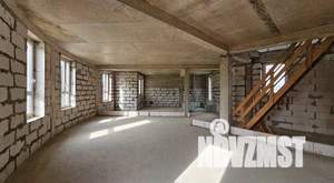 Таунхаус 250м², 3-этажный, участок 1 сот.  