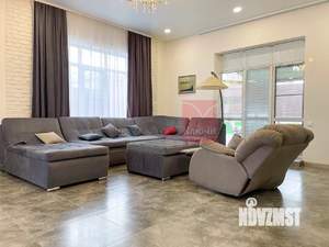 Дом 239м&sup2;, 2-этажный, участок 6 сот.  