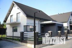 Дом 184м&sup2;, 2-этажный, участок 4 сот.  