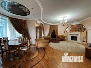 Коттедж 450м², 4-этажный, участок 11 сот.  