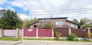 Дача 250м², 2-этажный, участок 10 сот.  