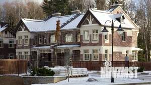 Коттедж 350м&sup2;, 3-этажный, участок 10 сот.  