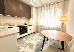 Дом 450м², 3-этажный, участок 15 сот.  