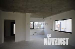 Дом 184м², 2-этажный, участок 4 сот.  