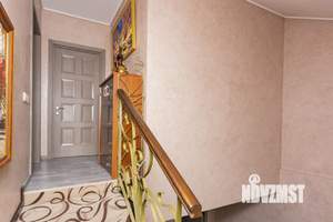 Коттедж 210м², 3-этажный, участок 5 сот.  