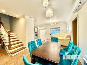 Дом 151м&sup2;, 2-этажный, участок 2 сот.  