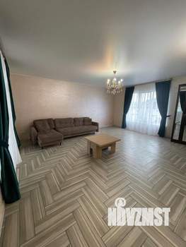 Коттедж 195м², 2-этажный, участок 5 сот.  