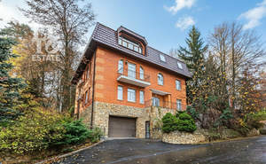 Дом 472м², 4-этажный, участок 8 сот.  