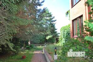 Коттедж 770м², 3-этажный, участок 19 сот.  