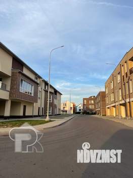 Таунхаус 212м², 3-этажный, участок 2 сот.  