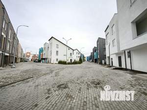 Таунхаус 220м², 3-этажный, участок 1 сот.  