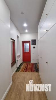 Коттедж 279м², 3-этажный, участок 8 сот.  