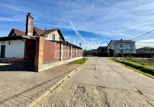 Дом 240м&sup2;, 2-этажный, участок 8 сот.  