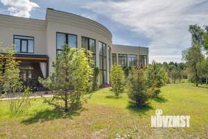 Дом 1500м², 3-этажный, участок 100 сот.  